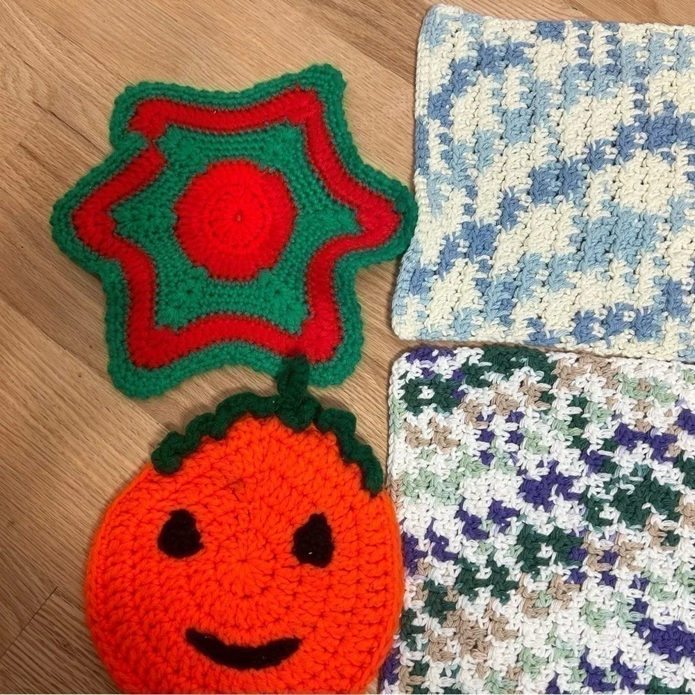 Handmade Vintage Crochet Pot Holders Doilies Colorful Pumpkin Kitchen Home